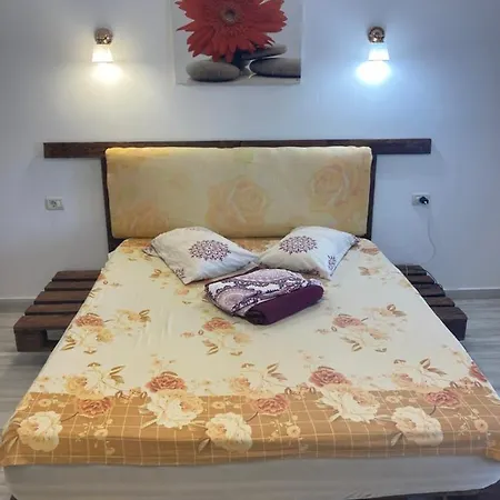 Privatunterkunft Gogo's House *
